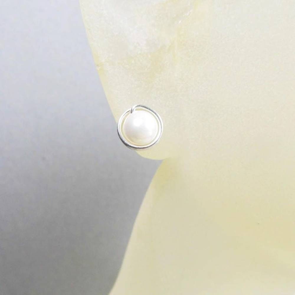 Ohrstecker creme weiße Perlen 935 Silber