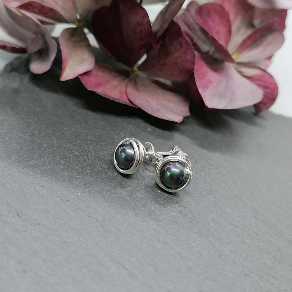 Ohrstecker grau-violette Perlen 935 Silber