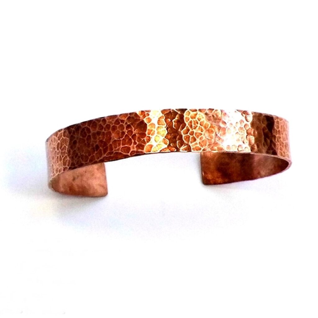 Avalaya Haarspange Goldfarben | Gehämmertes Design | 90 Mm Breit | Mit Federstahl-Verschluss