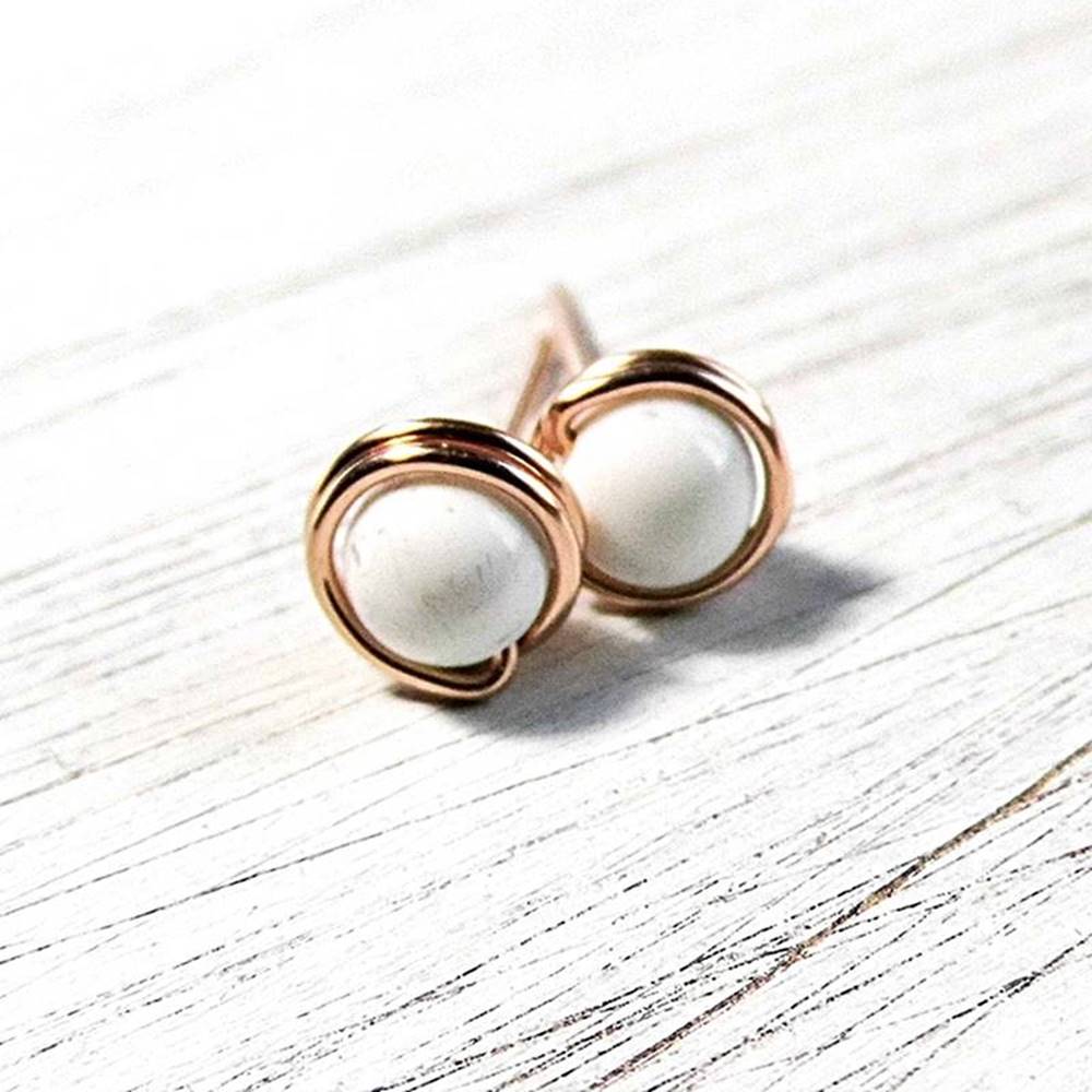 mini-edelstein-howlith-ohrstecker-rose-goldfilled Ohrstecker weiße Howlith Perlen Rosegoldfilled
