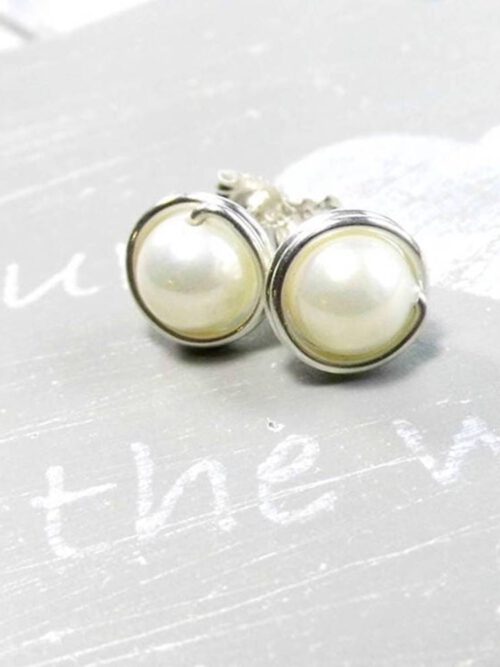Ohrstecker creme weiße Perlen 935 Silber