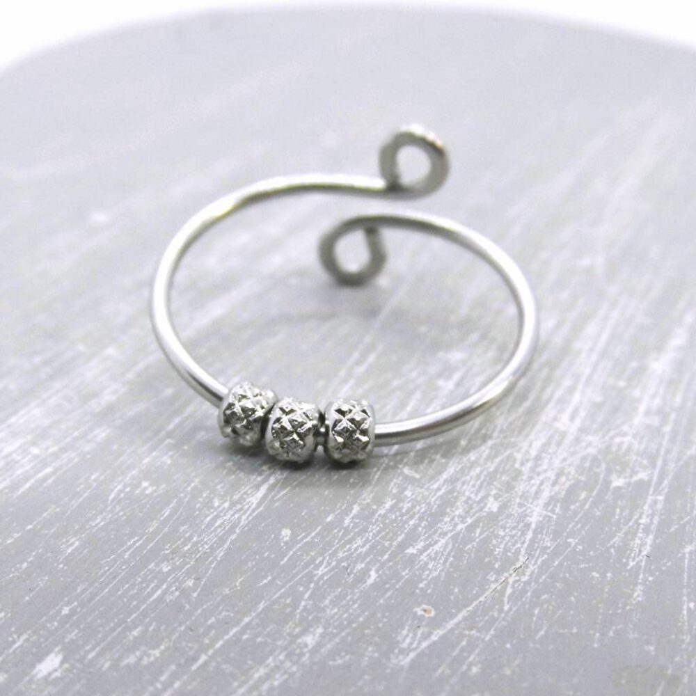 verstellbarer-edelstahl-ring- Fidget-Ring Edelstahl mit 3 Perlen