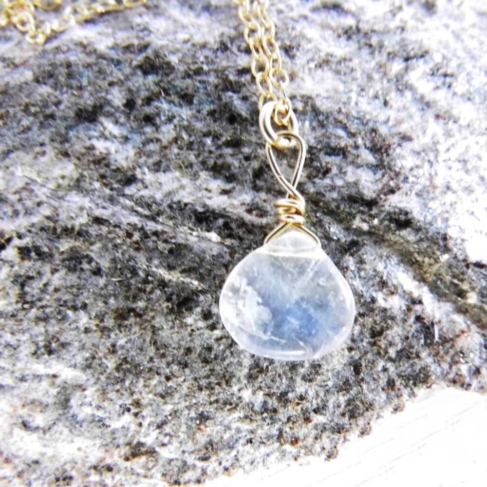 Kette mit Mondsteintropfen Goldfilled