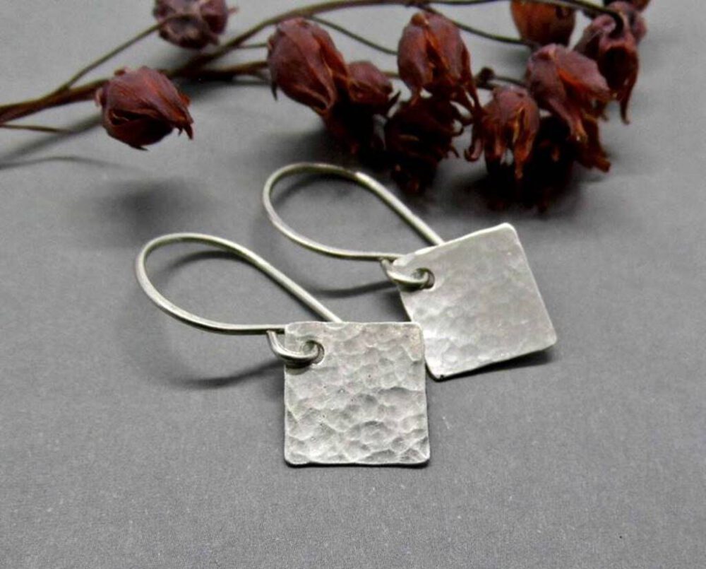 Ohrhänger Raute gehämmert 935 Silber