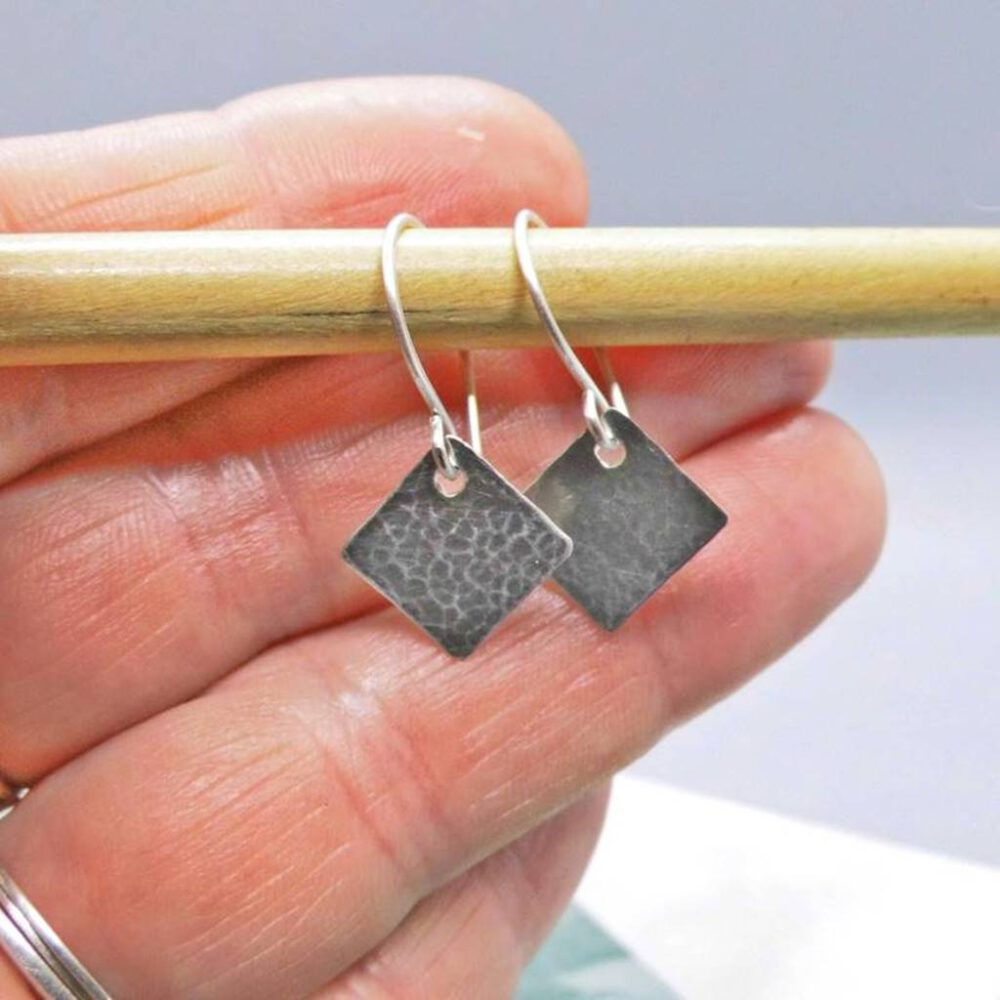 Ohrhänger Raute gehämmert 935 Silber