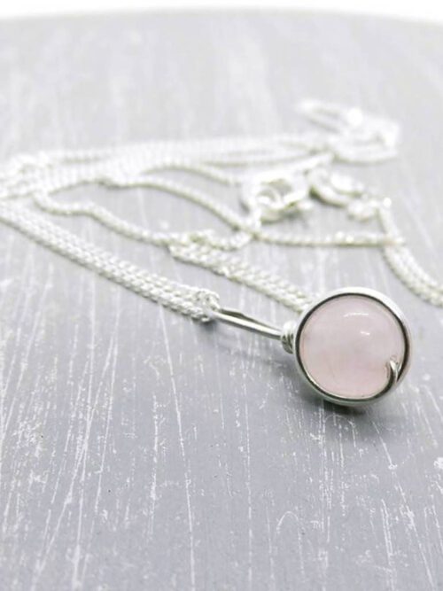 silber-kette-mit-edelstein-anhaenger-rosenquarz Silberkette mit Rosenquarz Anhänger