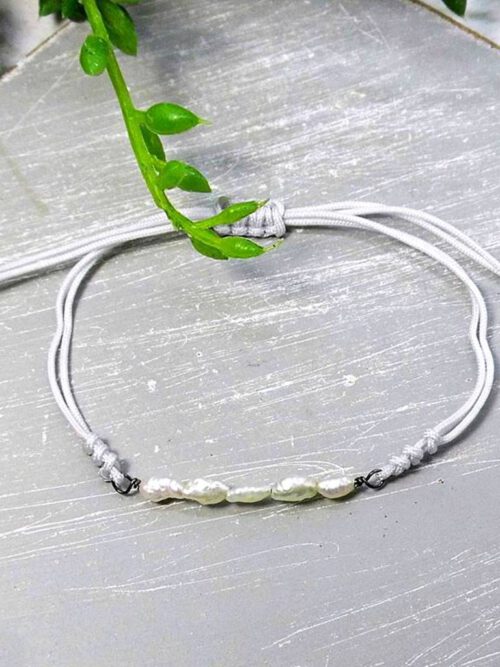 suesswasserperlen-armband-grau-silber Armband Süsswasserperlen weiß-silber