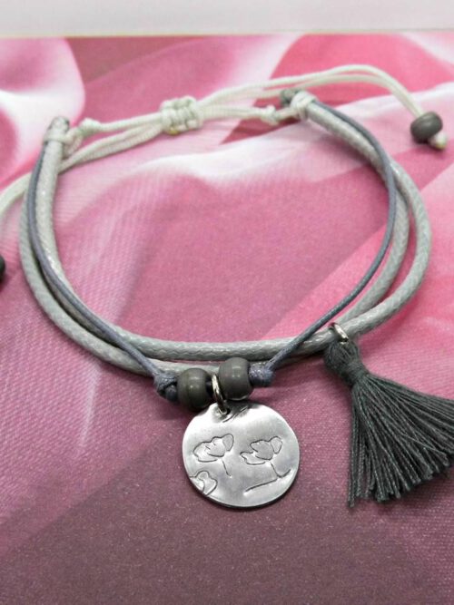 Armband silber-grau geprägter Anhänger