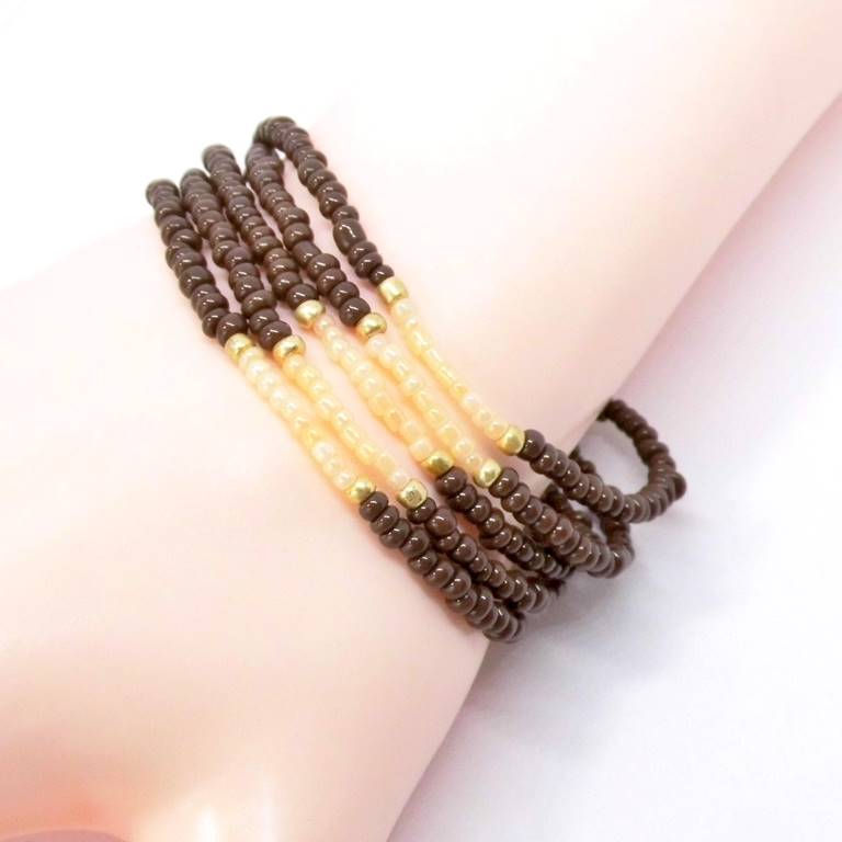 Perlen Armband 5-reihig braun-gold