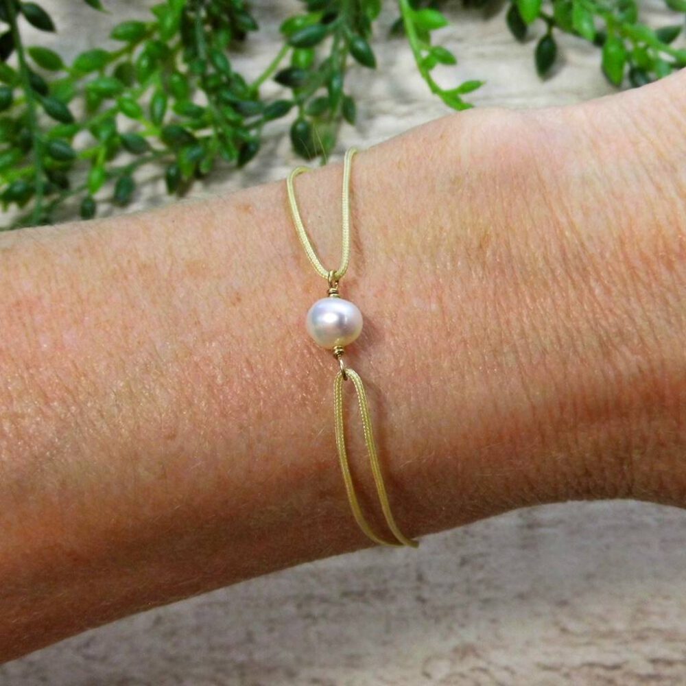 Armband Süsswasserperle gold Textilband