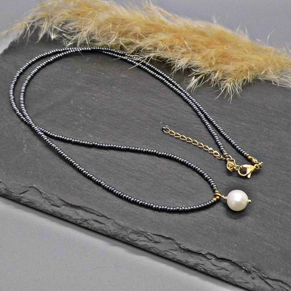 Kette anthrazit mit Süsswasser Perle