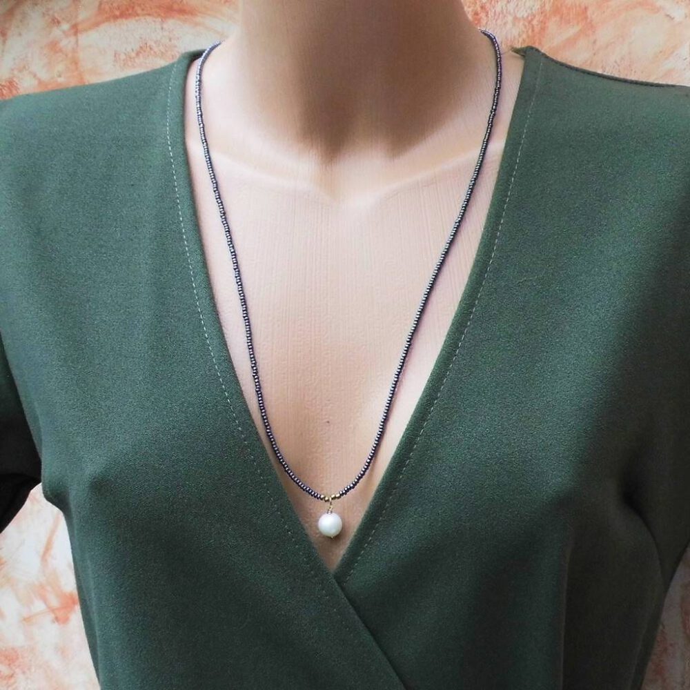 Kette anthrazit mit Süsswasser Perle