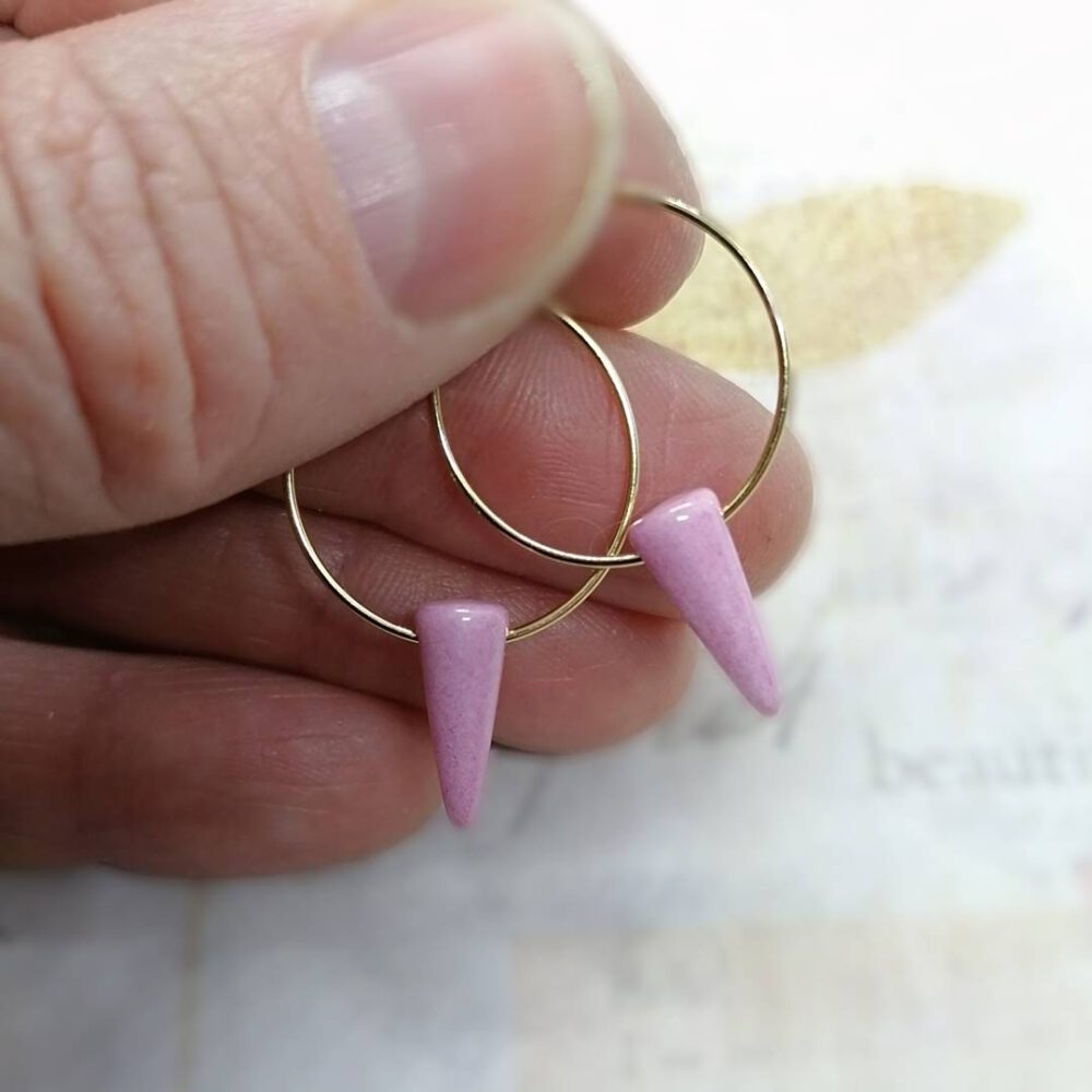 Creolen mit rosa Spike Perlen