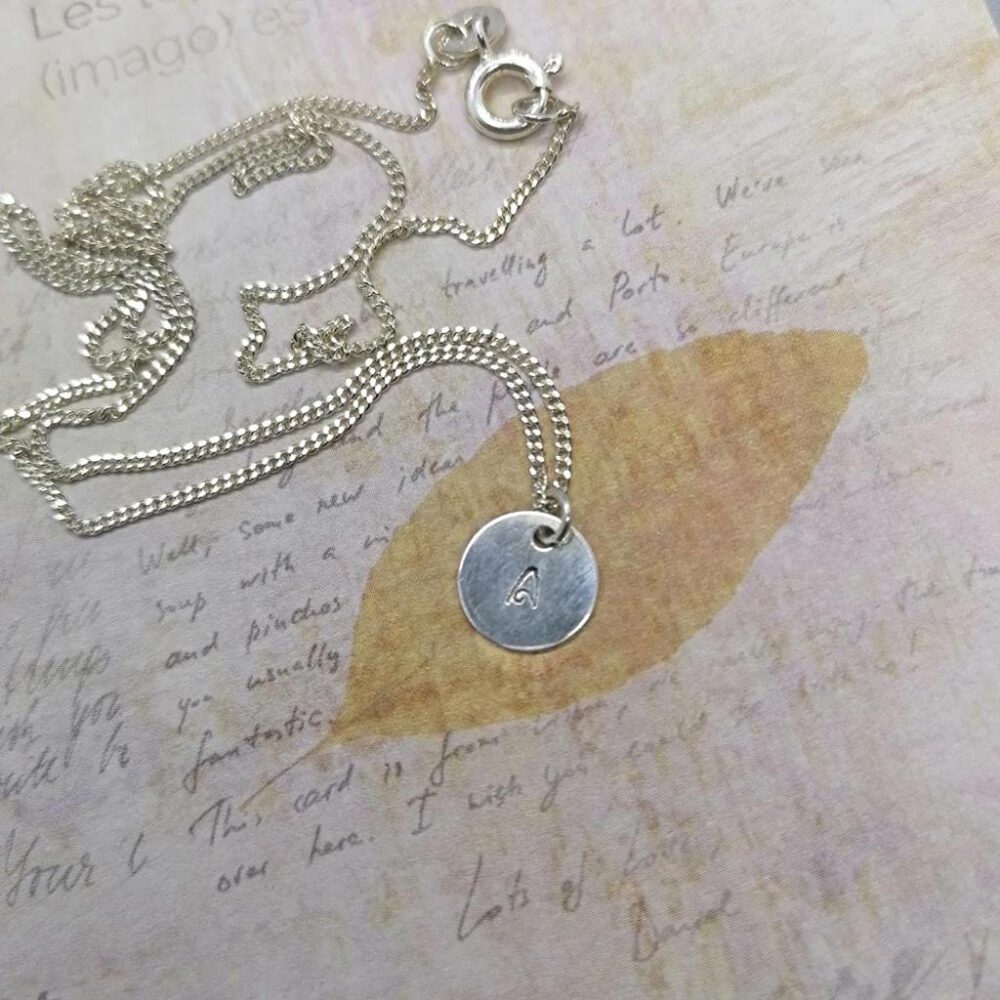 925-silber-kette-buchstabe-anhaenger Silber Kette mit personalisiertem Anhänger