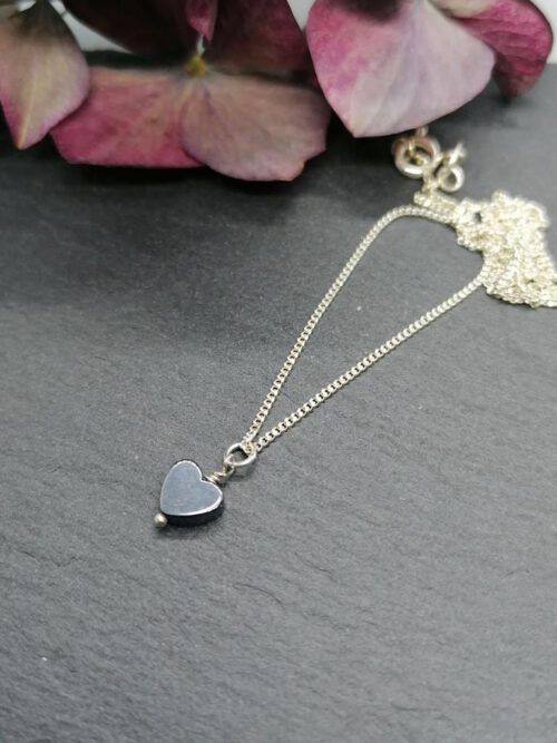 haematit-herz-silber-kette Silber Kette mit Hämatit Herz