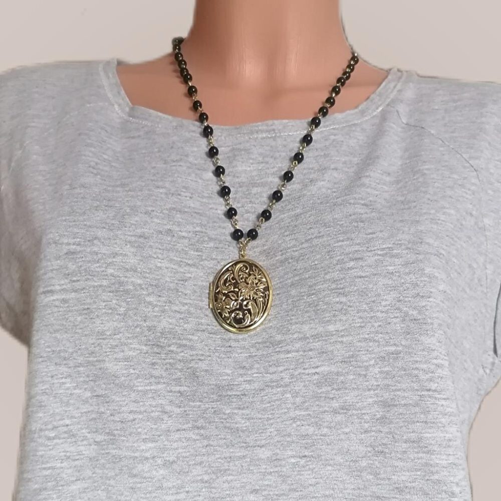 Perlenkette mit Medaillon gold-schwarz