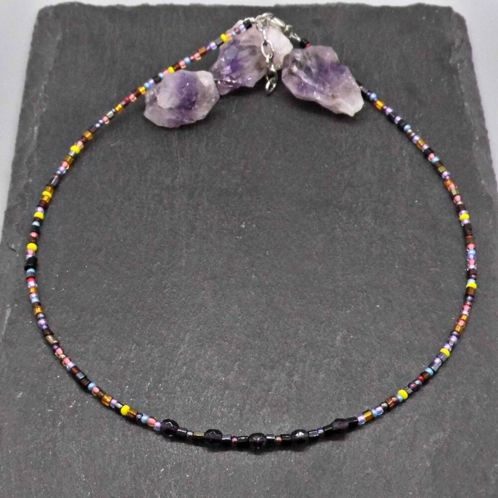 choker-schwarz-bunt-lila Perlen Choker schwarz-bunt