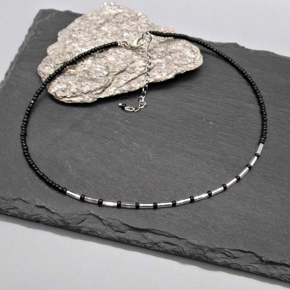 Perlen Choker silber-schwarz