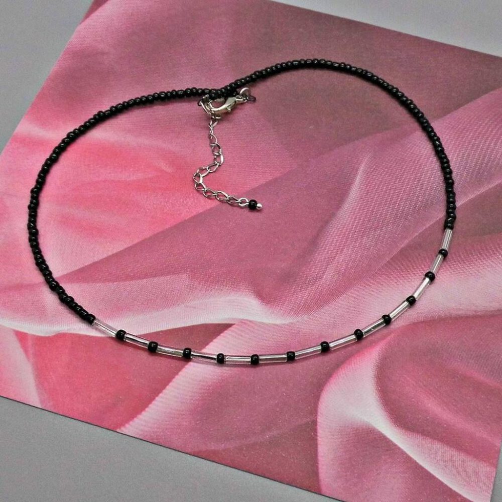 Perlen Choker silber-schwarz