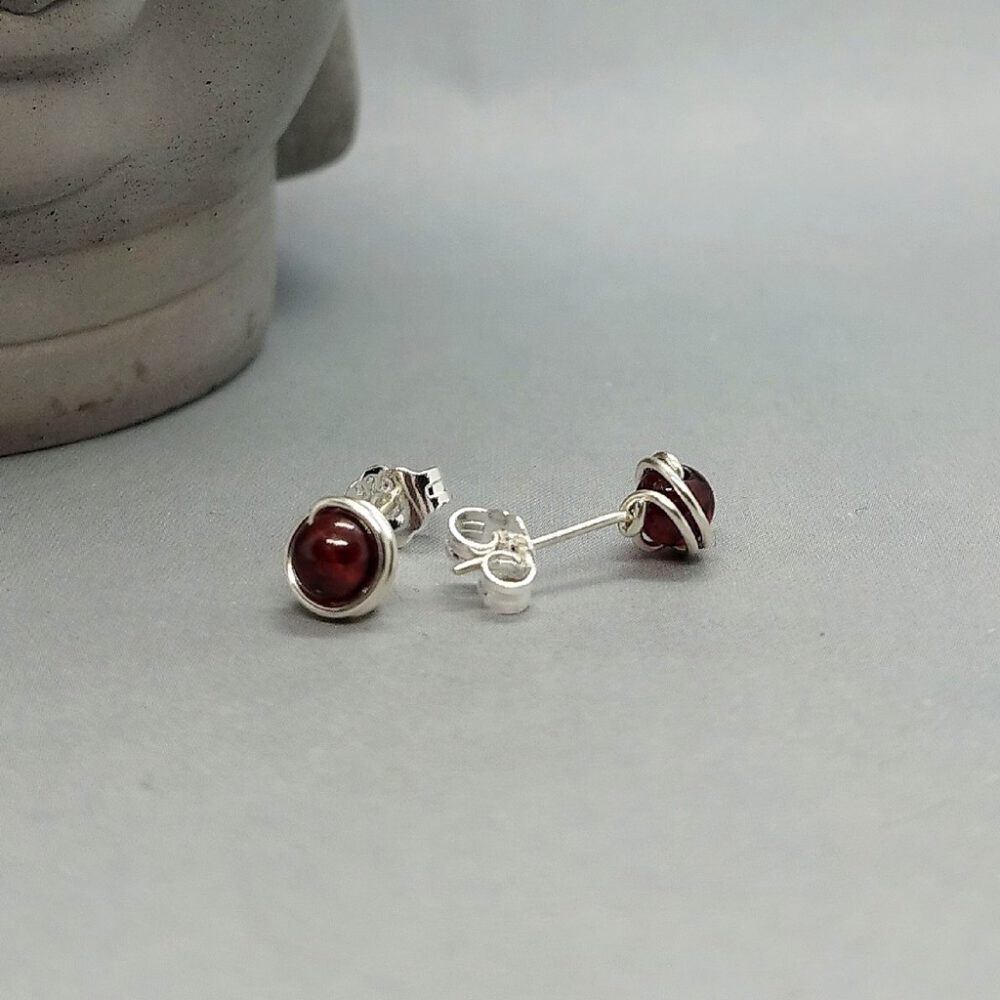 Mini Ohrstecker Granat 935 Silber