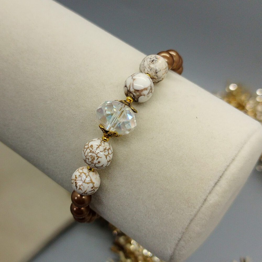 Armband braun-beige mit Kristallen