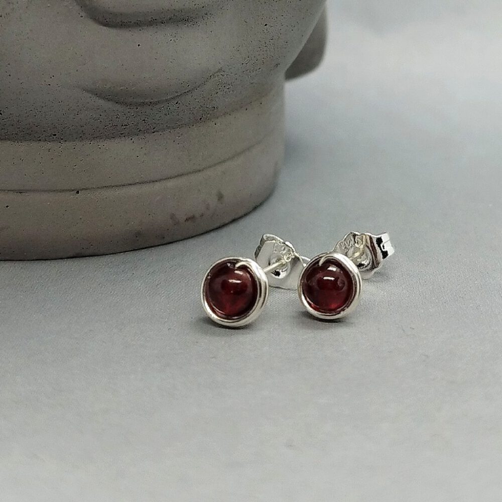 Mini Ohrstecker Granat 935 Silber