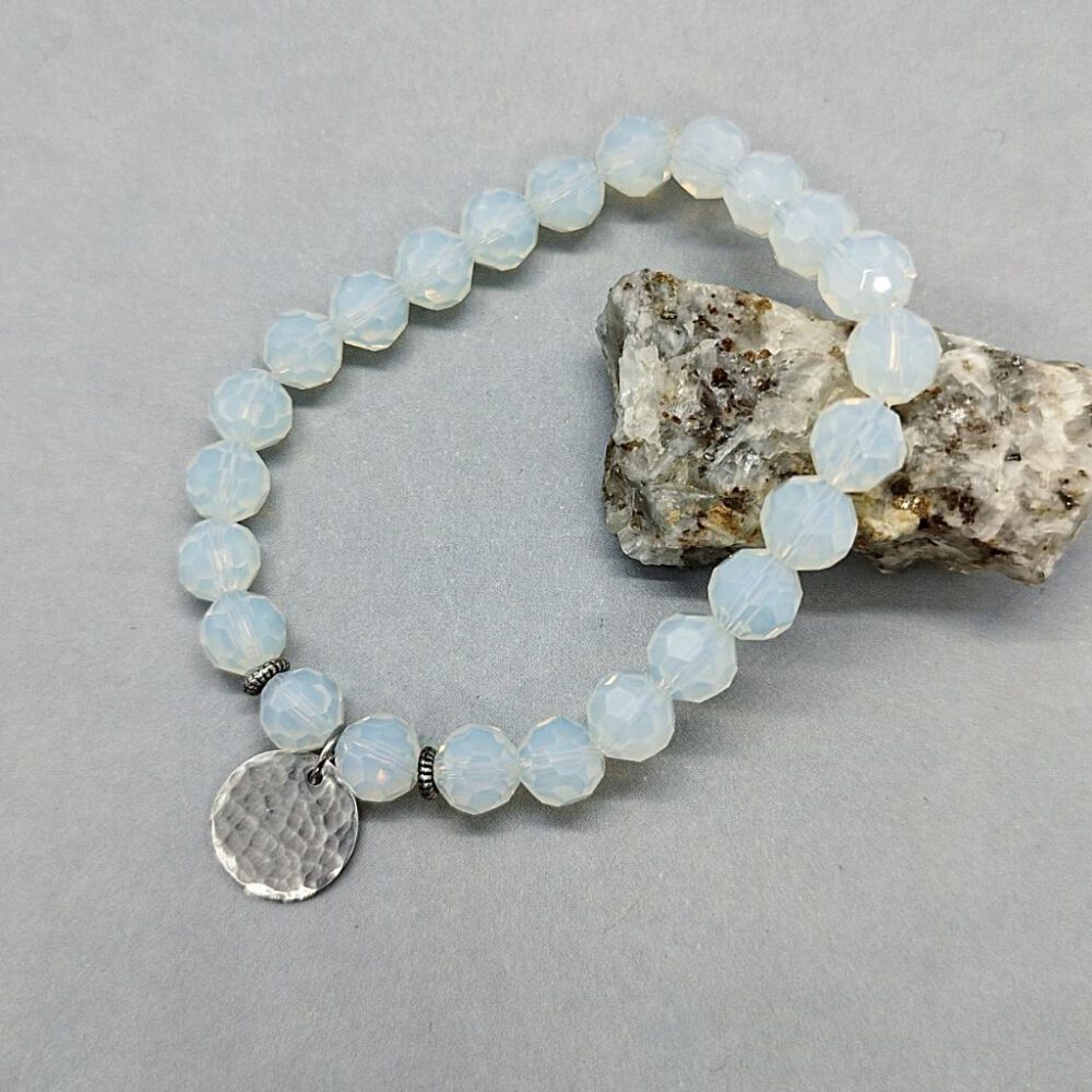 Kristall Armband opalfarben mit Anhänger
