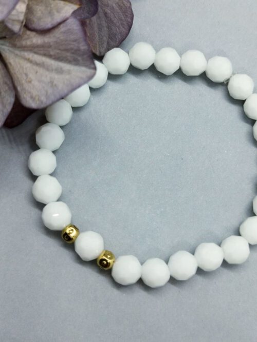 Weiss-goldenes-Stretch-Armband