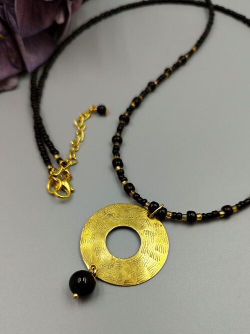 Lange Perlen Kette Onyx & Gold