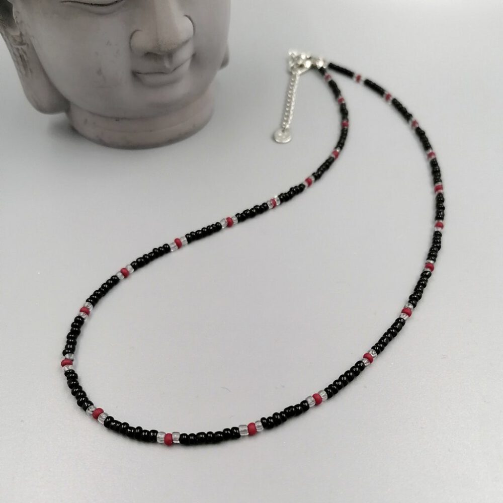 Rocailles-Kette schwarz-rot mit Edelstahl