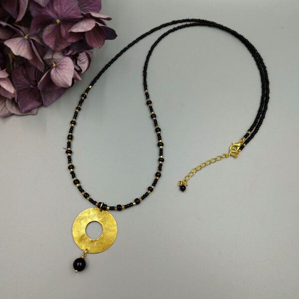 Lange Perlen Kette Onyx & Gold