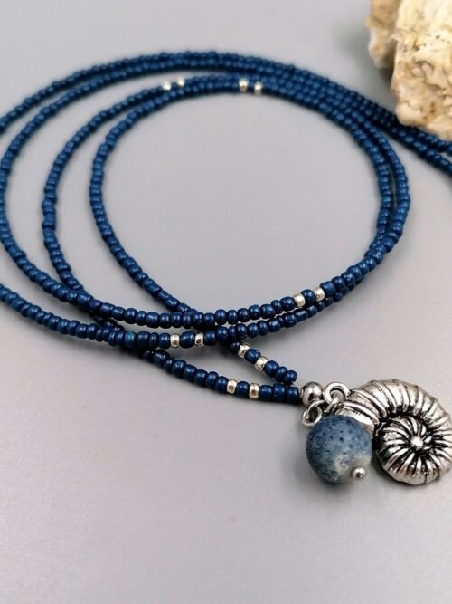 Kette mit Muschel & blauer Korallenperle