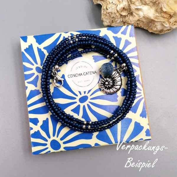 Kette mit Muschel & blauer Korallenperle