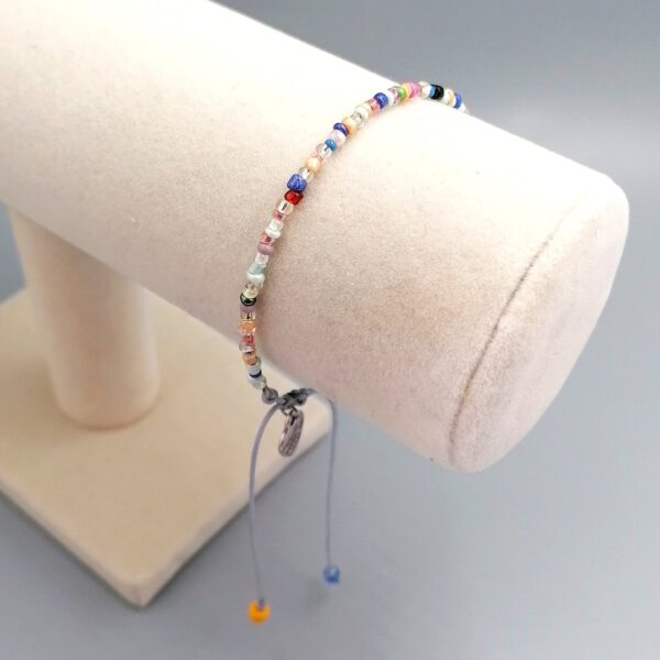 Buntes Boho Armband mit Herzanhänger