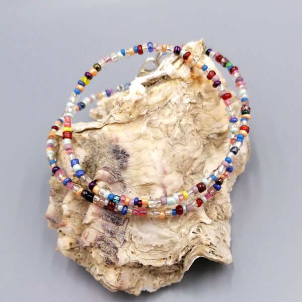 Buntes Wickelarmband aus Rocailles