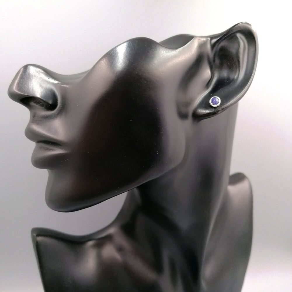 Silber Ohrstecker mit blauen Saphiren