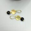 Boho Schmuckstil: Messing und Onyx im Detail Ohrhänger Messing Scheibe mit Onyx Perle