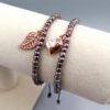 Armband taupe mit rosegold Herzanhänger