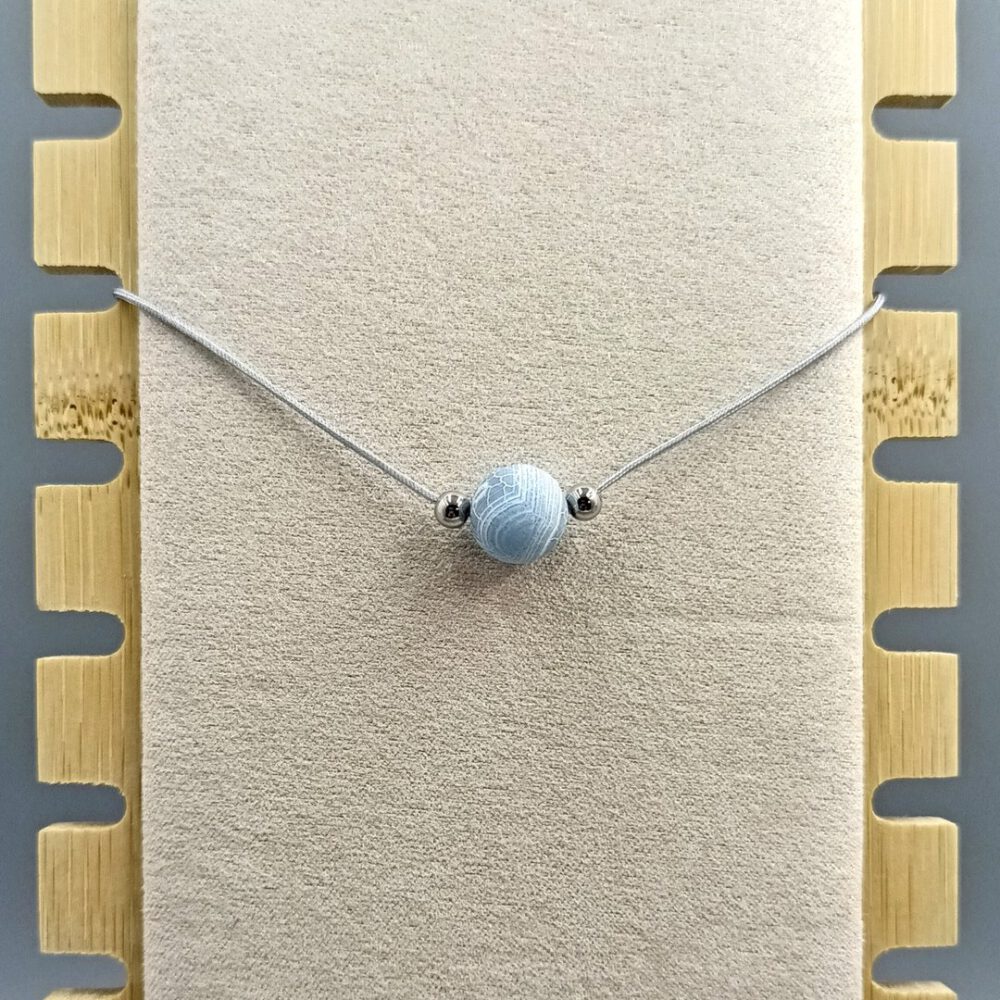 Kette mit blau-grauer Achatperle verstellbar