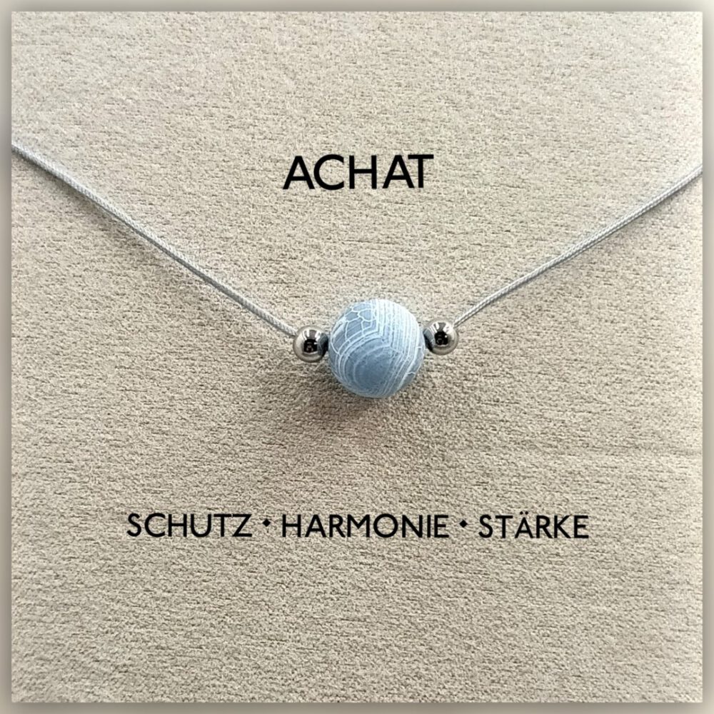 Kette mit blau-grauer Achatperle verstellbar