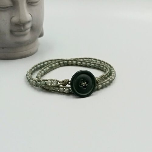 Wickelarmband olivgrün mit Kristallperlen