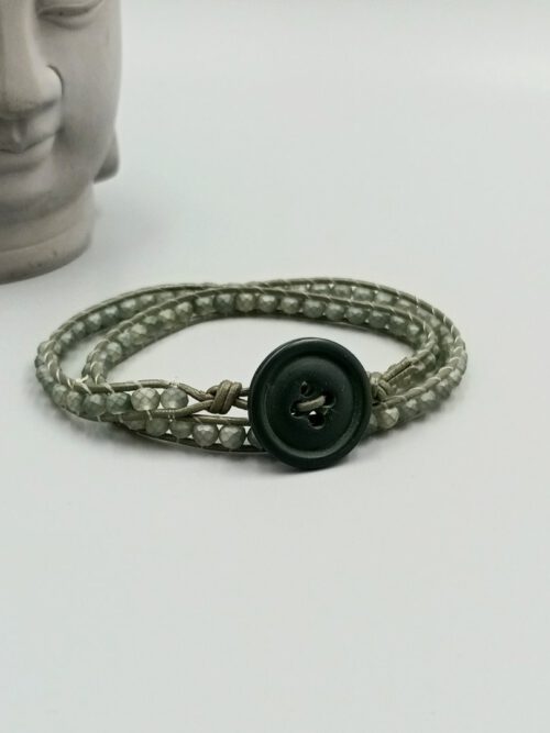 Wickelarmband olivgrün mit Kristallperlen