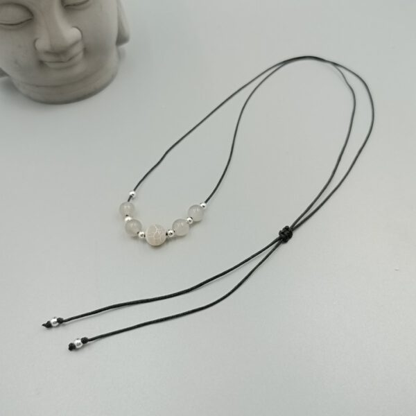 Verstellbarer Ziehverschluss der schwarzen Nylonkette Zarte Achat-Kette in Grau, 70 cm verstellbar