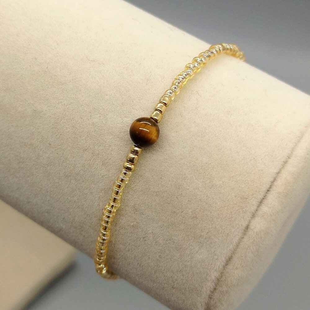 Goldenes Rocailles-Armband mit Tigerauge