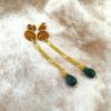 Ketten-Ohrstecker Gold mit grünem Tropfen